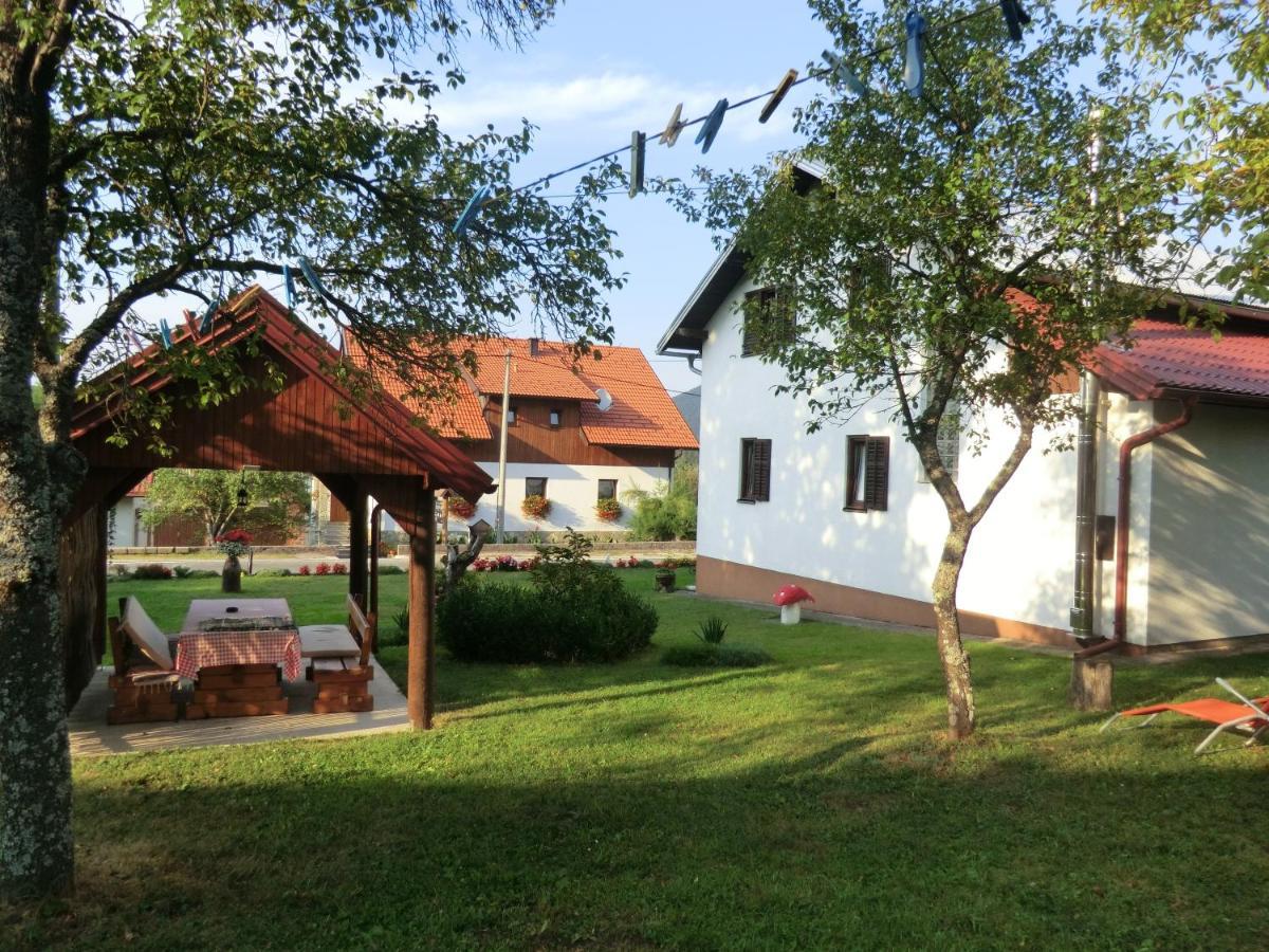 Hotel Ethno House Izvor Vrelo Koreničko Exterior foto