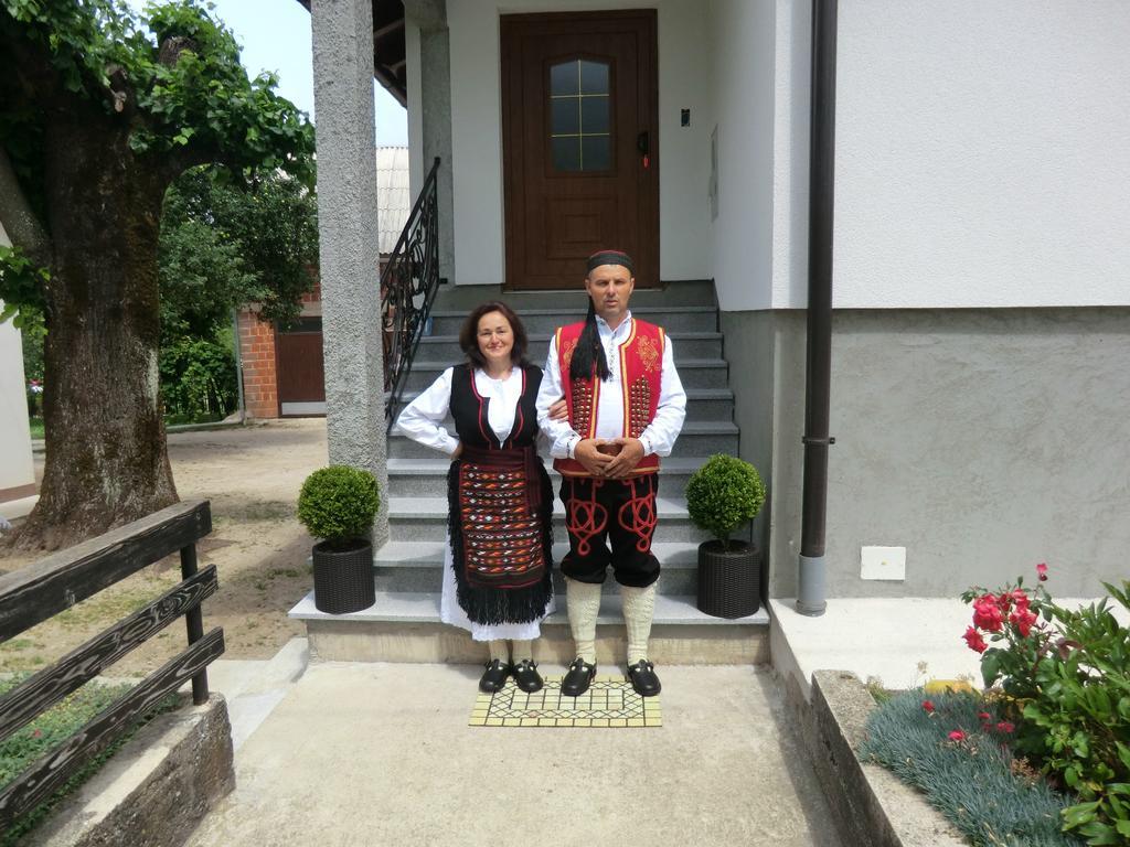 Hotel Ethno House Izvor Vrelo Koreničko Exterior foto